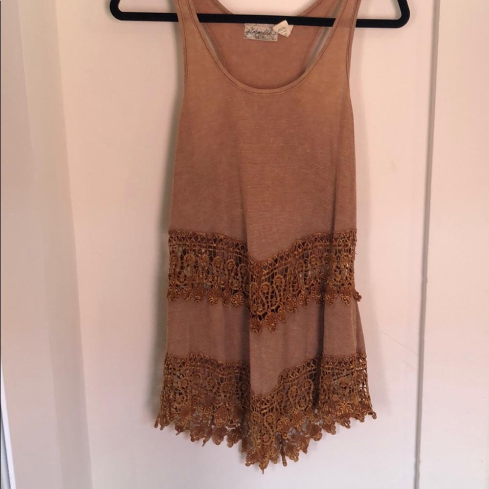 Extra long waffle tank with lace detailing